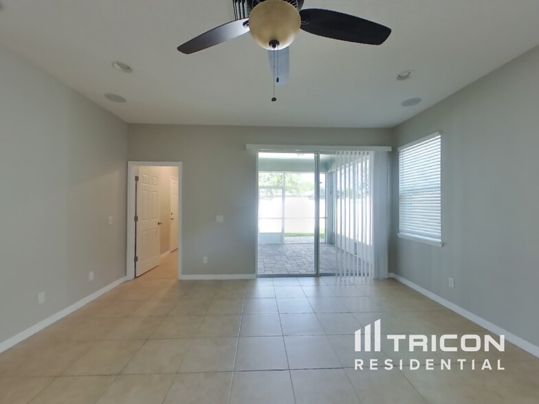 Building Photo - 5317 Suncatcher Dr