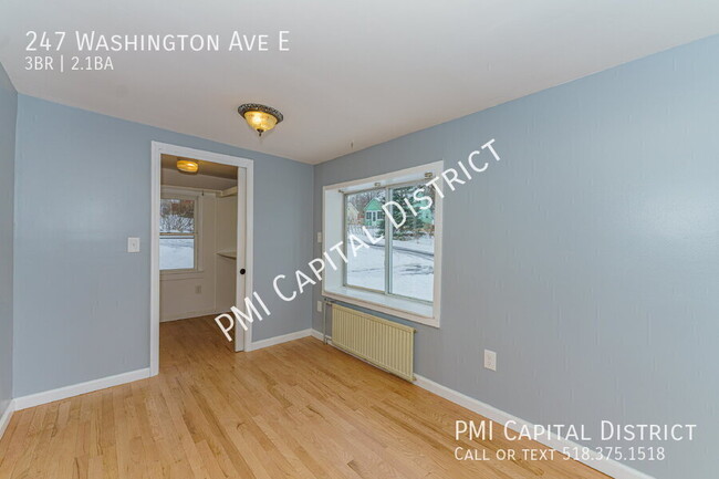 Building Photo - Gorgeous, Completely Remodeled, Spacious, ...