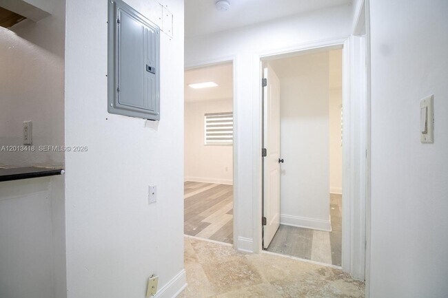 Building Photo - 15629 SW 73rd St