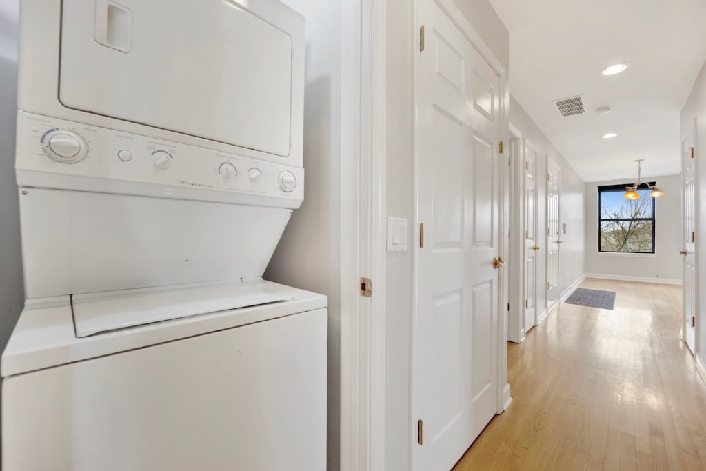 Building Photo - 4840 N Kimball Ave