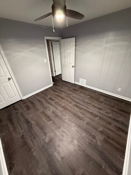 Building Photo - 2912 S 23rd St