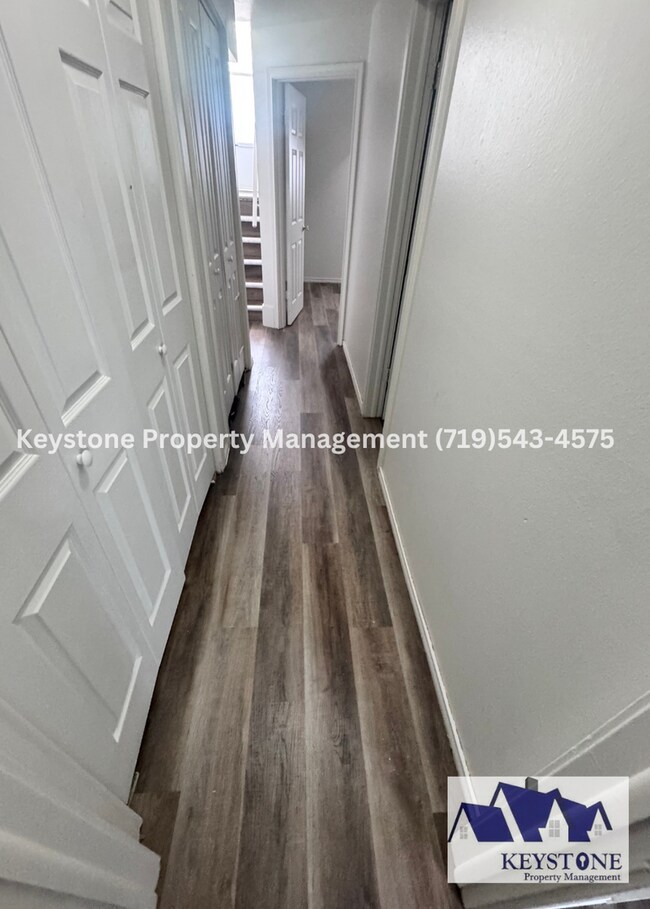 Building Photo - Charming Duplex in Pueblo West – Comfortable & Convenient Living $1300/$1300