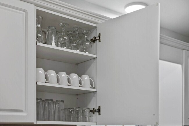 Building Photo - 113A S Yaupon Dr