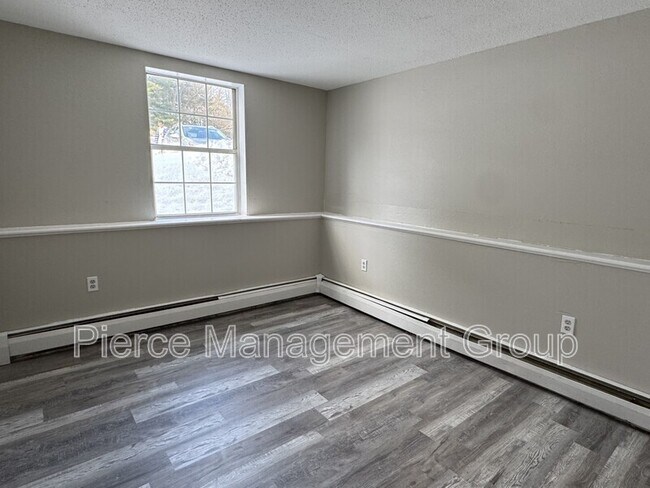 Building Photo - 20 Wolf Rd