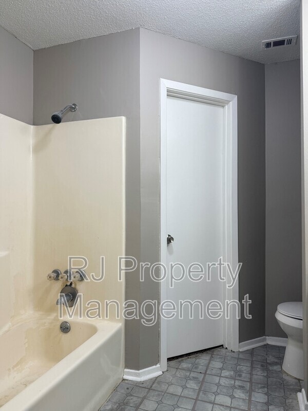 Building Photo - 3486 Meier Dr