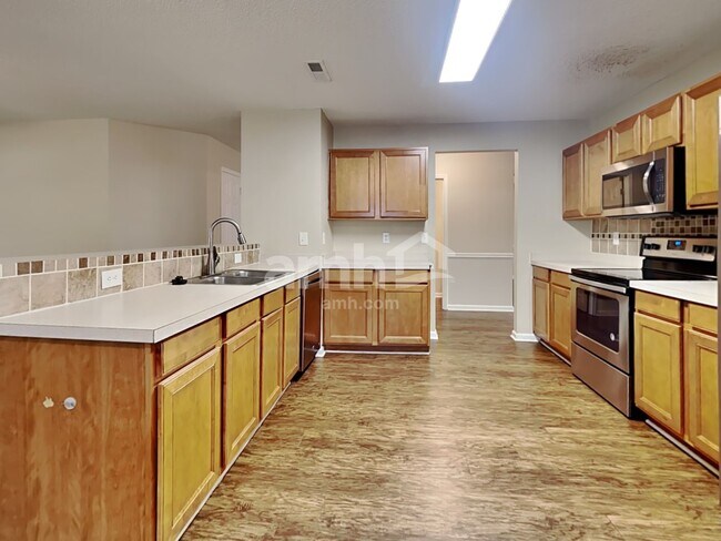 Building Photo - 5146 Torrey Ln