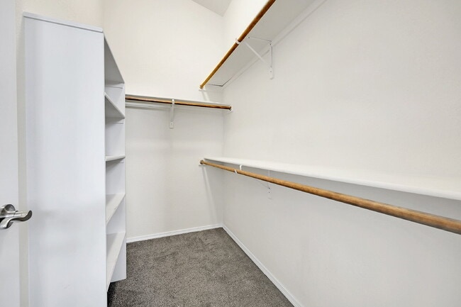 Building Photo - $1,849.00 - 3 Bed, 2.5 Bath Townhome in CO Springs with AC and In Unit Laundry!