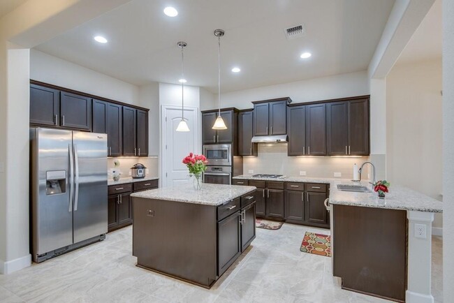 Building Photo - 708 Garner Park Dr