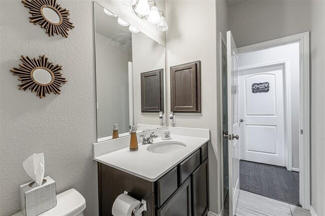 Building Photo - 143 Sunrise Haven Dr