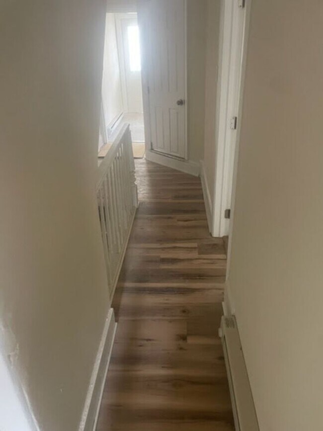 Building Photo - 729 W Lafayette St