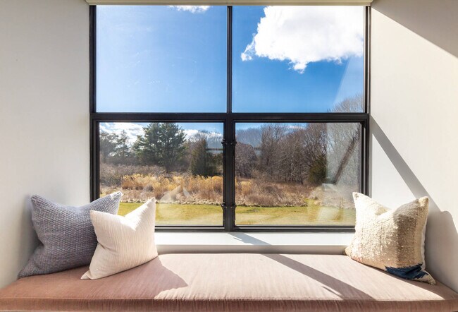 Building Photo - 232 Mitchell Ln