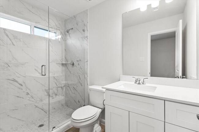 Building Photo - 320 Windstar Rd