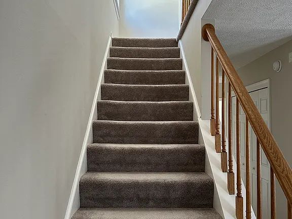 Building Photo - 2013 Mosley St