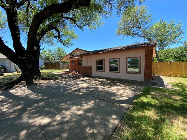 Building Photo - 2813 Arcady Dr