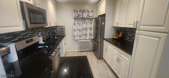 Primary Photo - 245 Passaic Ave