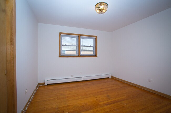 Building Photo - 8729 N Wisner St