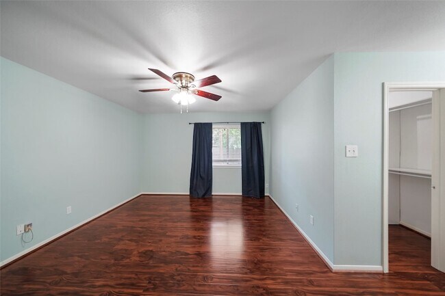 Building Photo - 17206 Park Lodge Dr