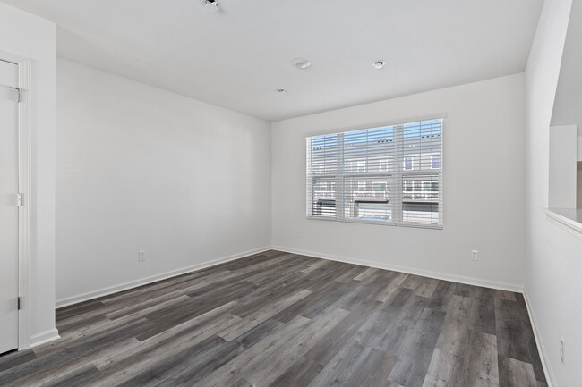 Dining room - 8685 Orchid Dr