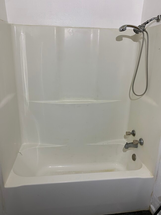 Building Photo - Chateau Joli Apartments