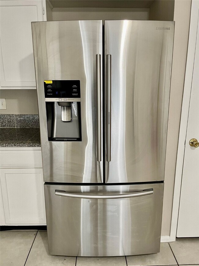 Building Photo - 19319 Lazy Valley Dr