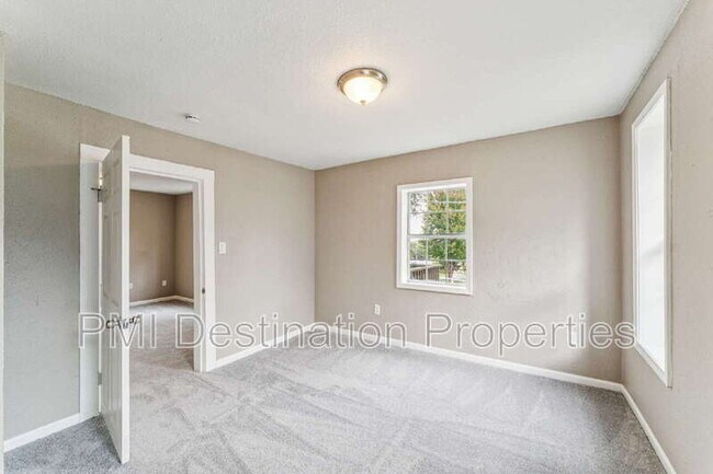 Building Photo - 4041 Ruby Ave