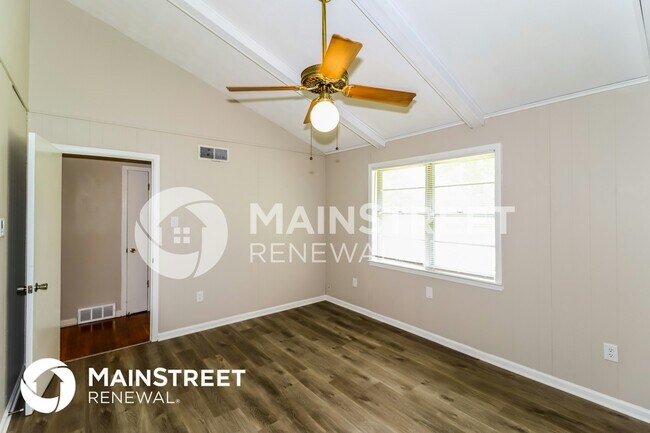Building Photo - 1165 Finch Cove