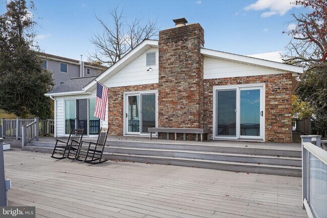 Building Photo - 7523 B St