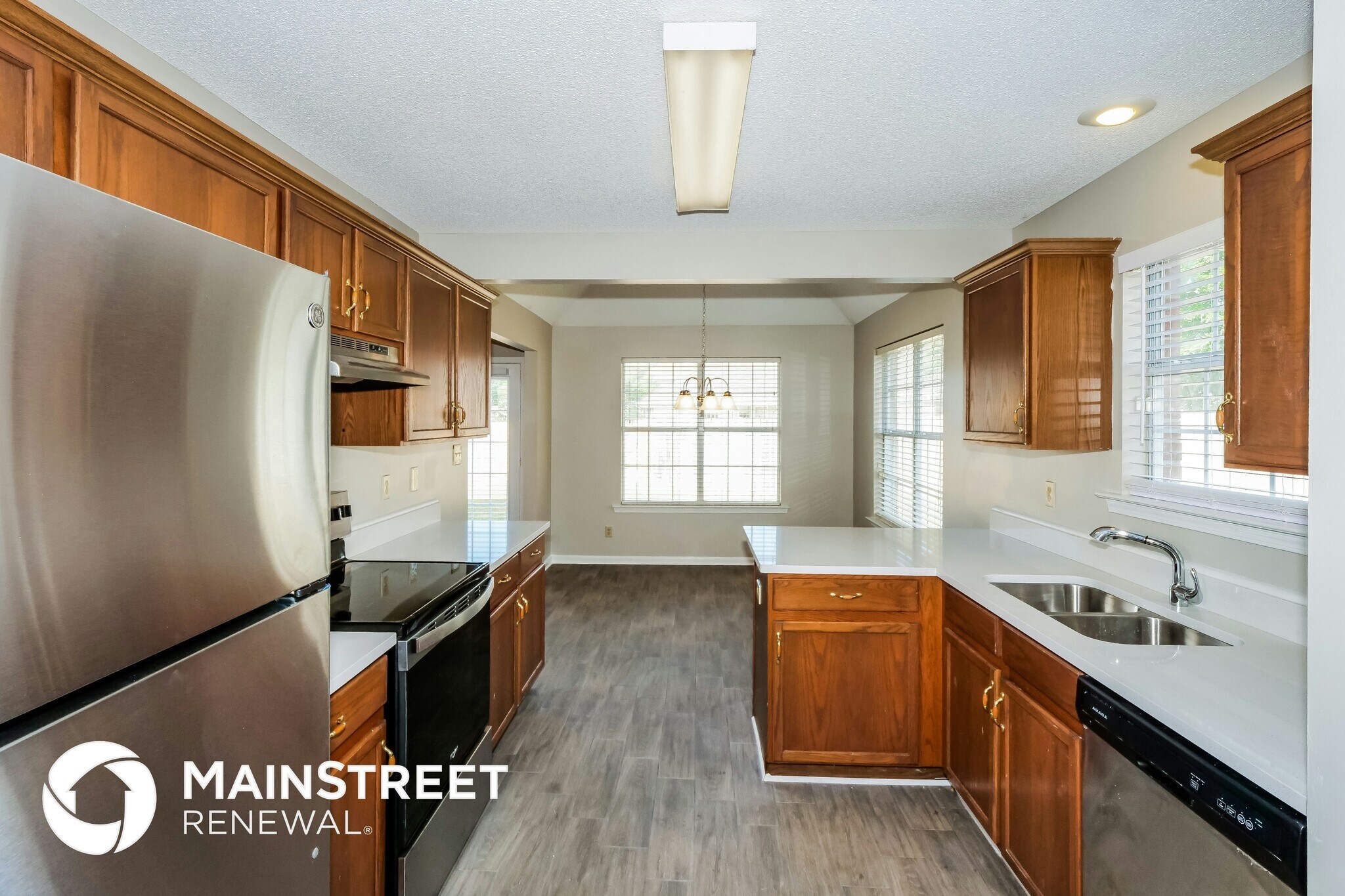 Building Photo - 1168 Red Fern Cir E