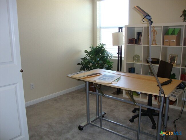 Building Photo - 426 Shadow Point