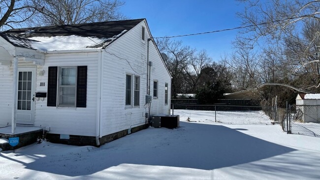 Building Photo - 2 Bedroom 1 Bath House