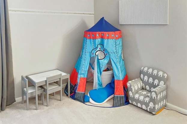 Building Photo - 21235 Bending Green Way