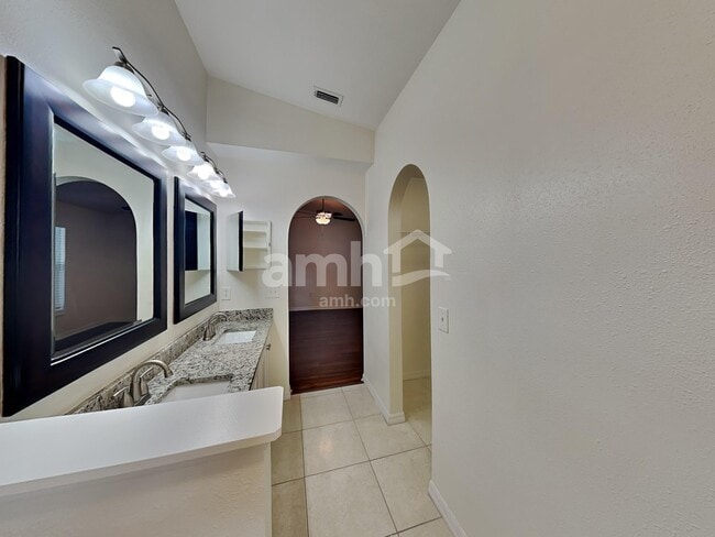 Building Photo - 4513 Arizona Sun Ct