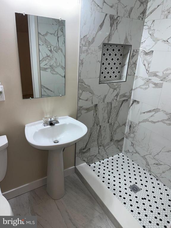 Building Photo - 9252 Pirates Cove