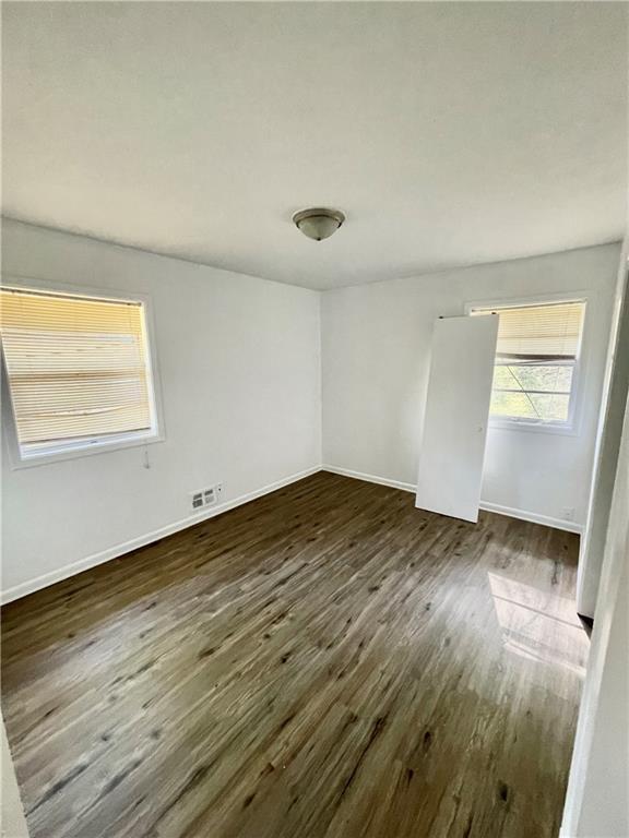 Building Photo - 2916 Skyland Dr NE