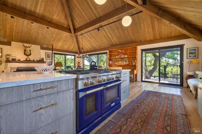 Building Photo - 3662 Lovall Valley Rd