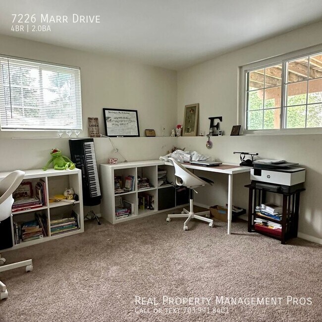 Building Photo - 7226 Marr Dr