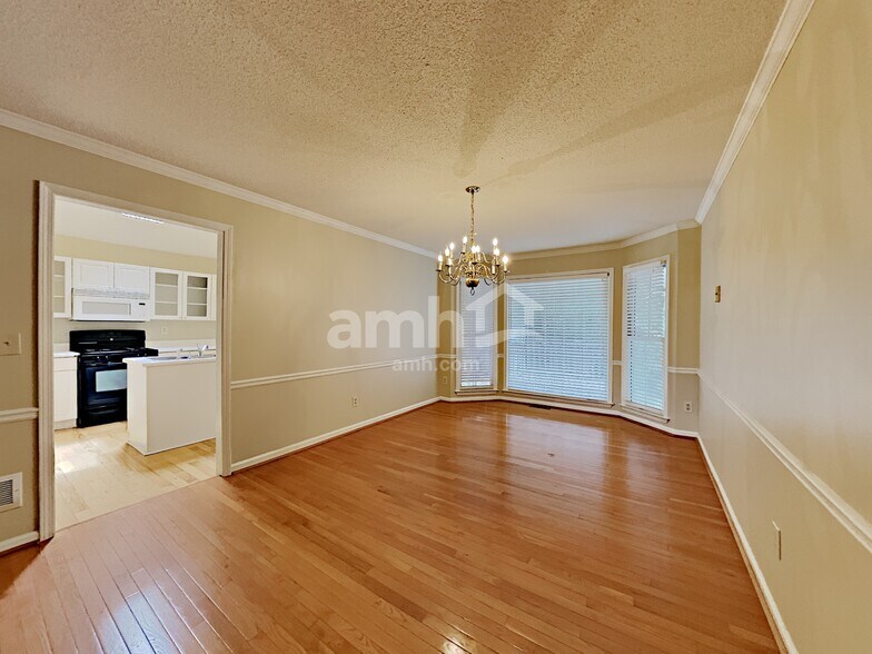 Building Photo - 2262 Byron Ct SW