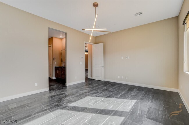Building Photo - 11837 Grassy Pln Ave