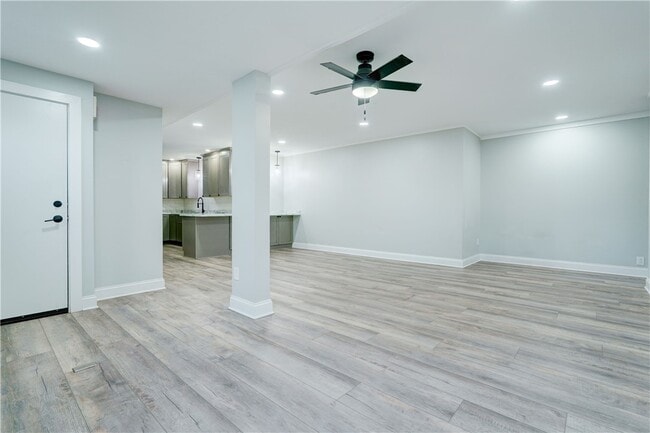 Building Photo - 138 S Union St