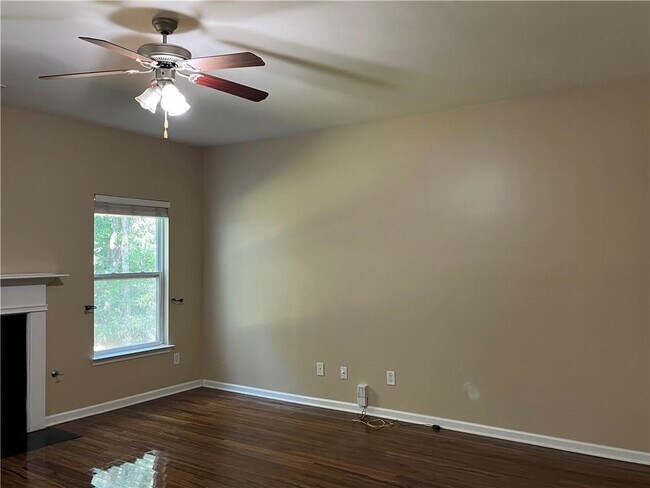 Building Photo - 1265 Wondering Way