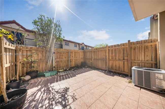 Building Photo - 6110 SW 129th Pl