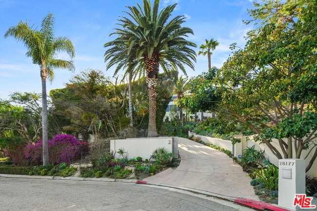 Building Photo - 28177 Rey De Copas Ln