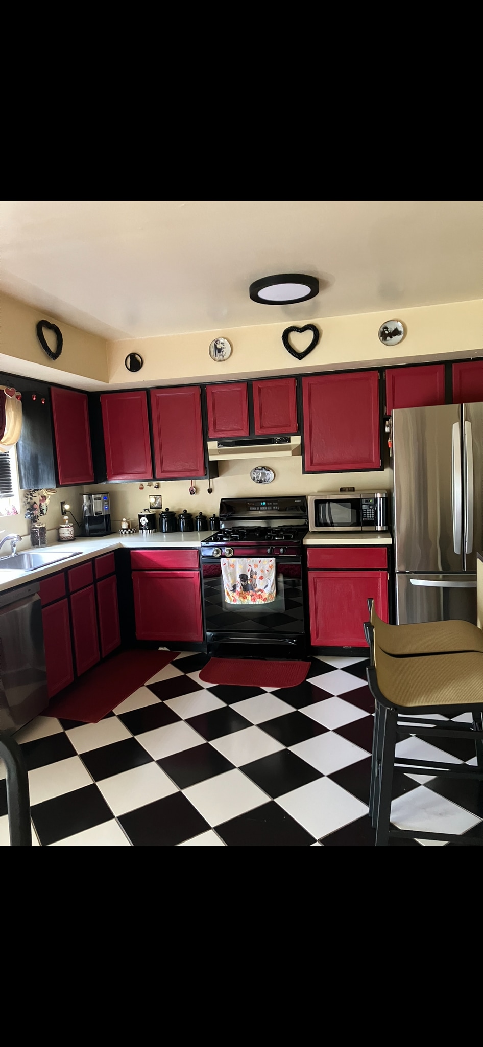 Building Photo - 136 Maple Ave