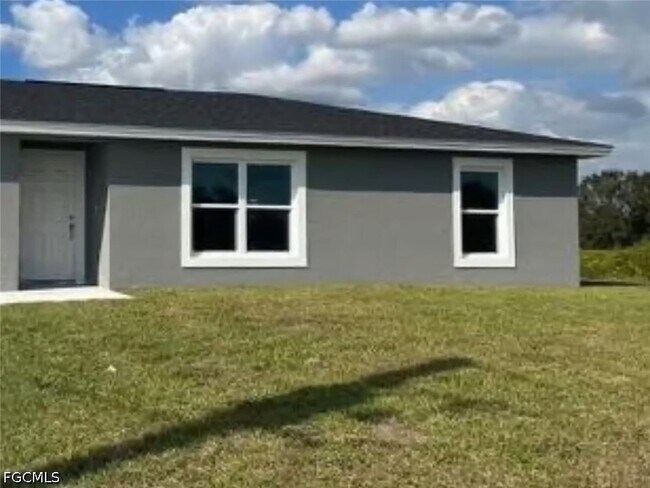 Building Photo - 7013 Rich Cir