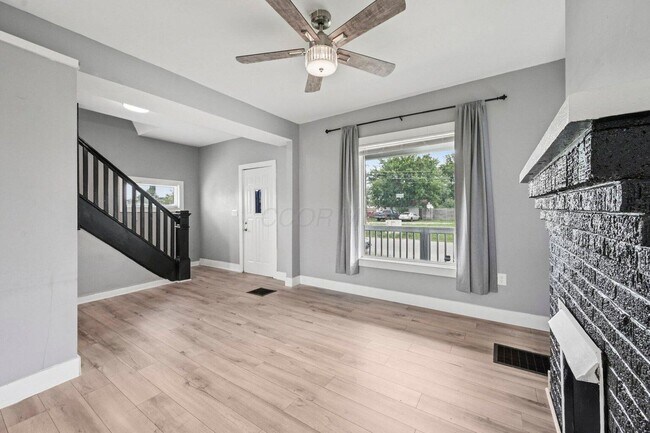 Building Photo - 1025 Howard St