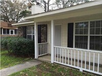 Building Photo - Dorchester Distict II Duplex