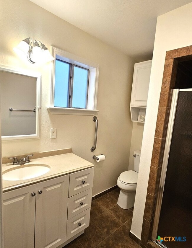 Building Photo - 105 Santa Clara St