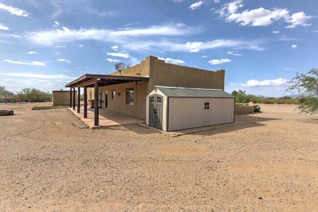Building Photo - Vail - Rural Property on acreage