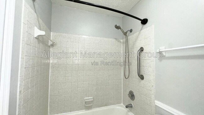 Building Photo - 655 Trinidad Ct