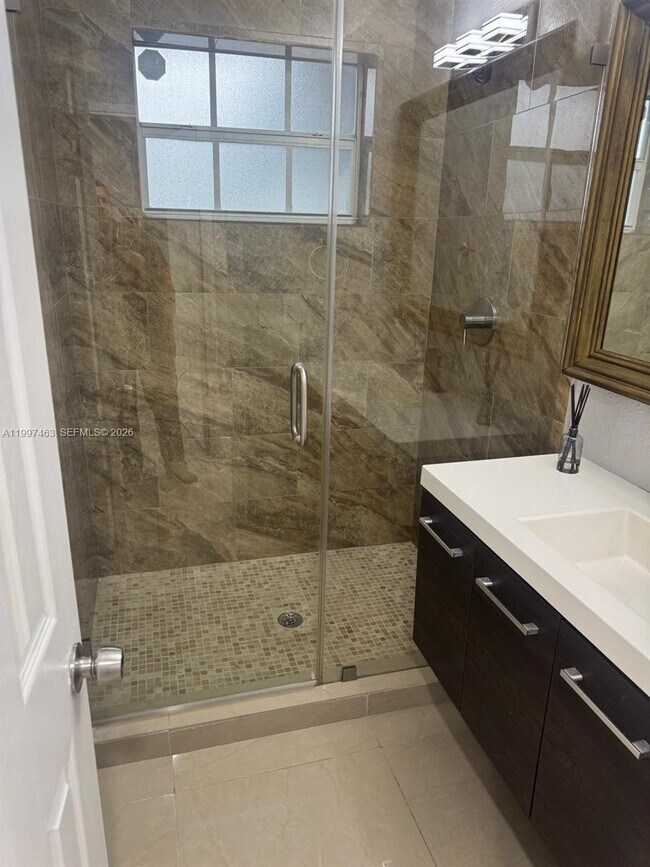 Building Photo - 7541 Miramar Pkwy